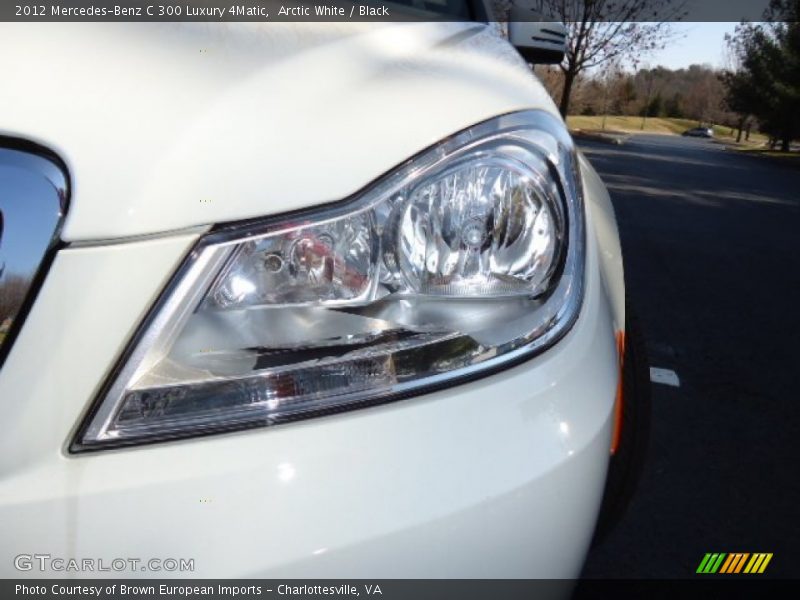 Arctic White / Black 2012 Mercedes-Benz C 300 Luxury 4Matic
