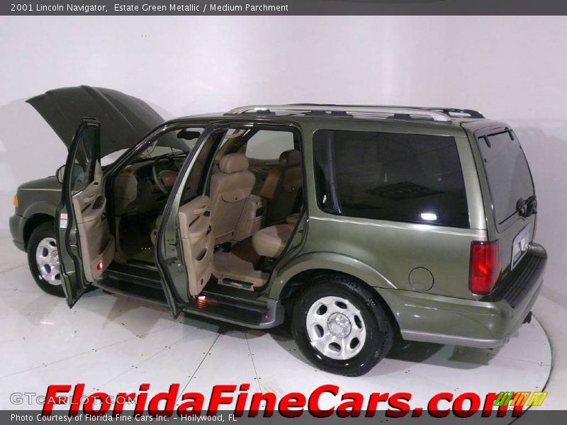 Estate Green Metallic / Medium Parchment 2001 Lincoln Navigator