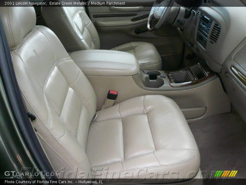 Estate Green Metallic / Medium Parchment 2001 Lincoln Navigator