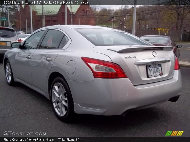 Radiant Silver Metallic / Charcoal 2009 Nissan Maxima 3.5 S