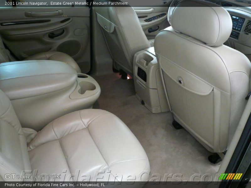 Estate Green Metallic / Medium Parchment 2001 Lincoln Navigator