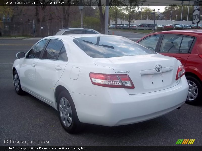 Super White / Ash Gray 2010 Toyota Camry LE