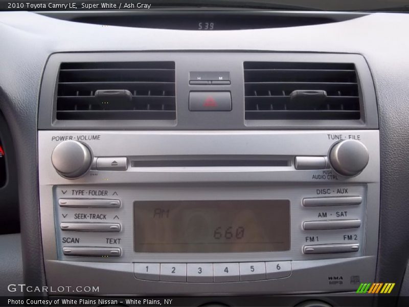 Super White / Ash Gray 2010 Toyota Camry LE
