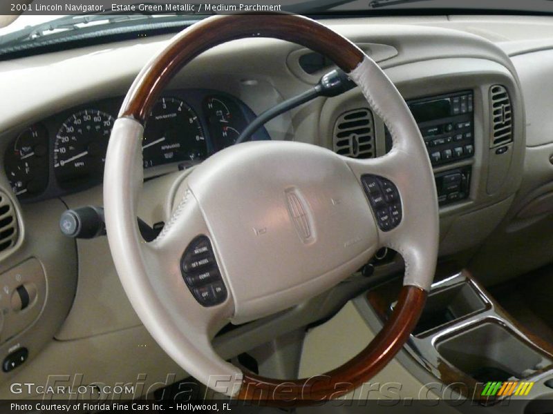 Estate Green Metallic / Medium Parchment 2001 Lincoln Navigator