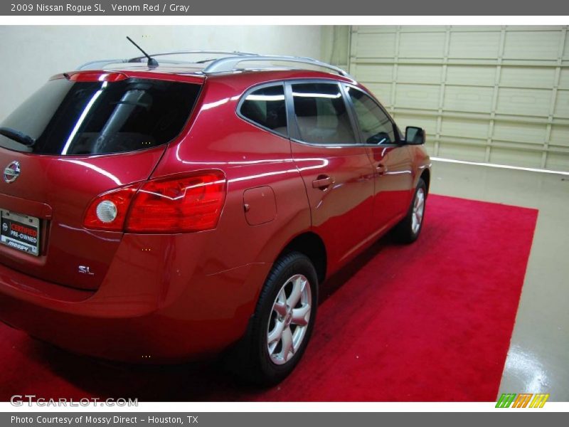 Venom Red / Gray 2009 Nissan Rogue SL