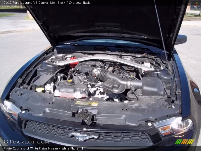 Black / Charcoal Black 2012 Ford Mustang V6 Convertible