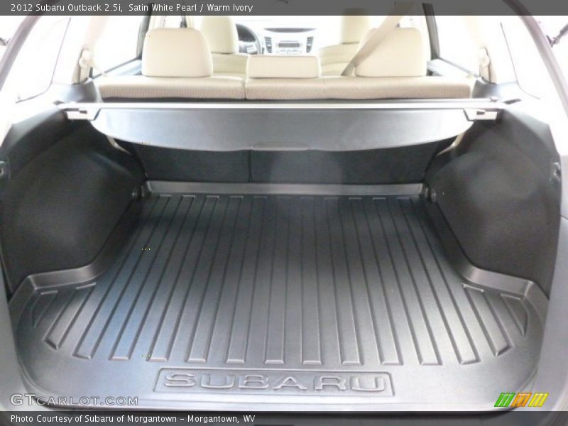Satin White Pearl / Warm Ivory 2012 Subaru Outback 2.5i