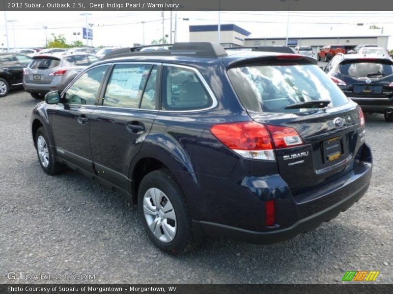 Deep Indigo Pearl / Warm Ivory 2012 Subaru Outback 2.5i
