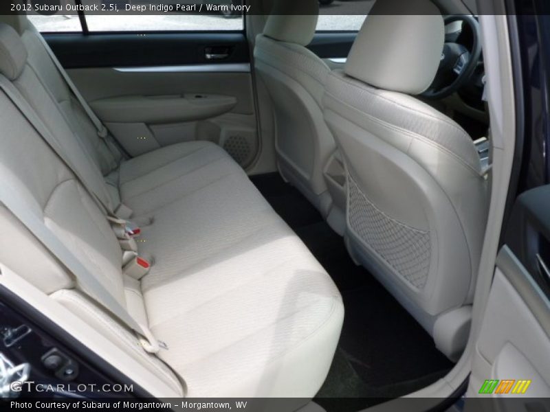 Deep Indigo Pearl / Warm Ivory 2012 Subaru Outback 2.5i