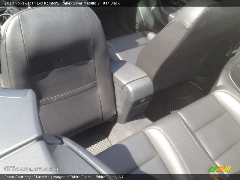 Reflex Silver Metallic / Titan Black 2010 Volkswagen Eos Komfort