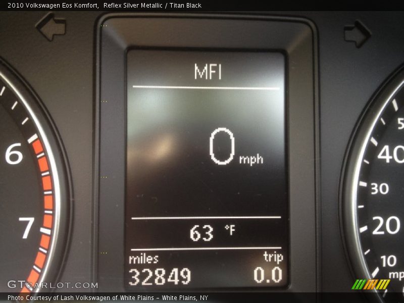 Reflex Silver Metallic / Titan Black 2010 Volkswagen Eos Komfort