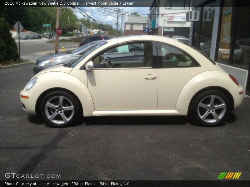 Harvest Moon Beige / Cream 2010 Volkswagen New Beetle 2.5 Coupe