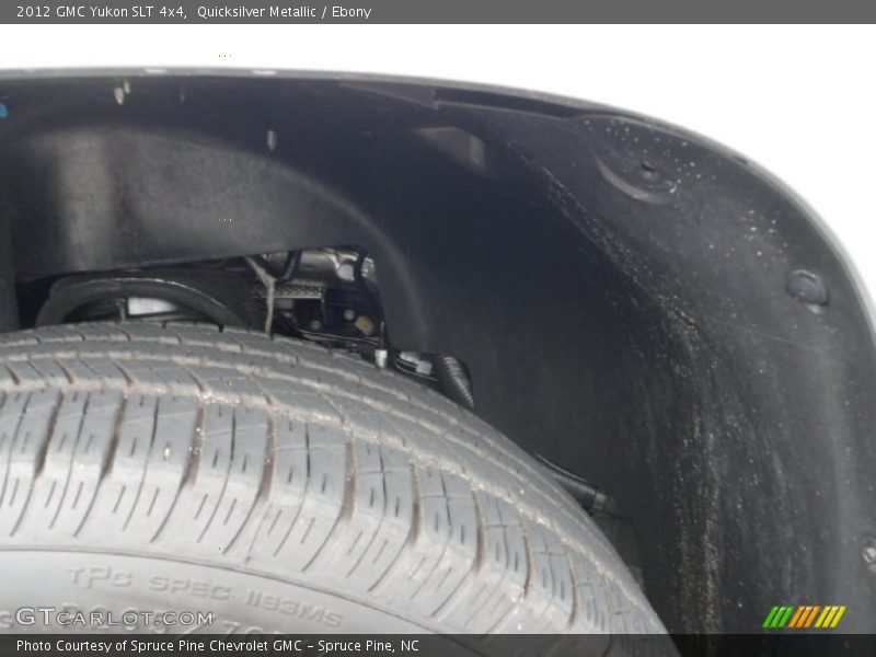 Quicksilver Metallic / Ebony 2012 GMC Yukon SLT 4x4