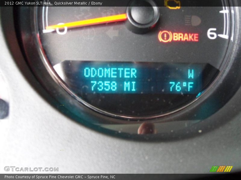 Quicksilver Metallic / Ebony 2012 GMC Yukon SLT 4x4