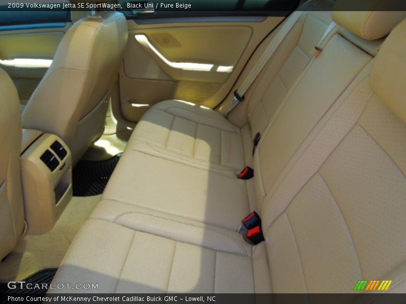 Black Uni / Pure Beige 2009 Volkswagen Jetta SE SportWagen