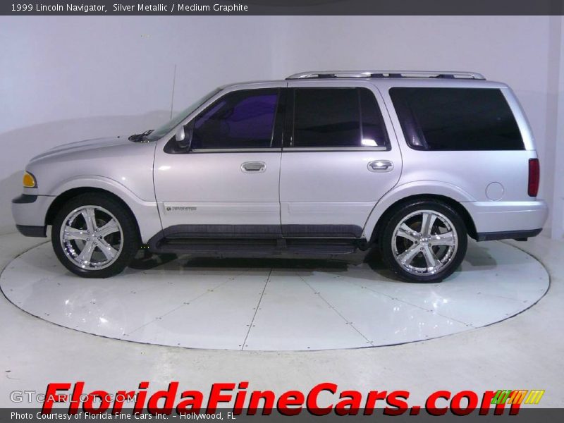 Silver Metallic / Medium Graphite 1999 Lincoln Navigator