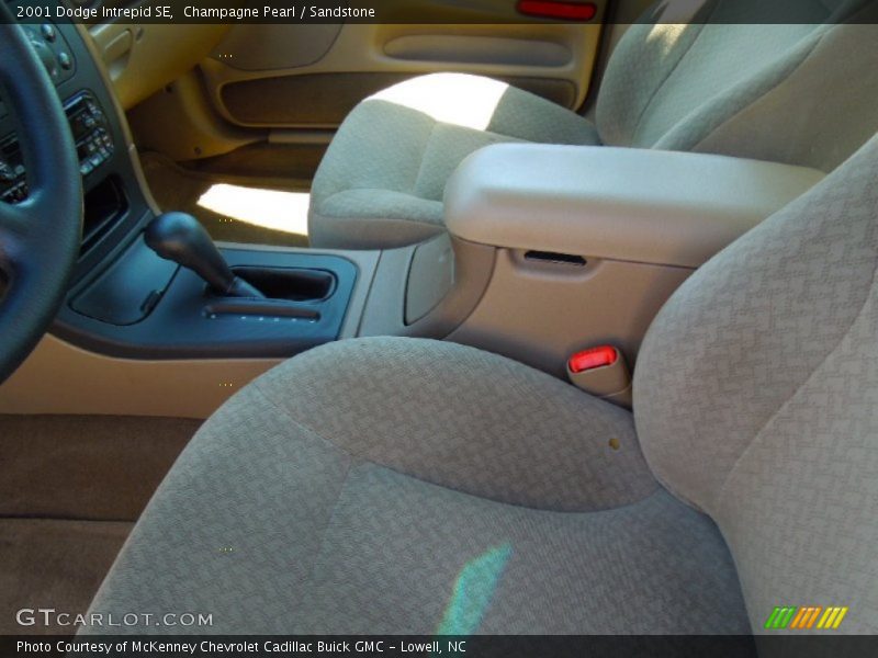 Champagne Pearl / Sandstone 2001 Dodge Intrepid SE
