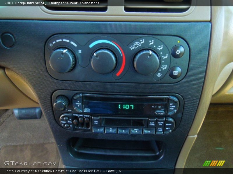 Champagne Pearl / Sandstone 2001 Dodge Intrepid SE