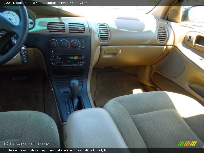 Champagne Pearl / Sandstone 2001 Dodge Intrepid SE