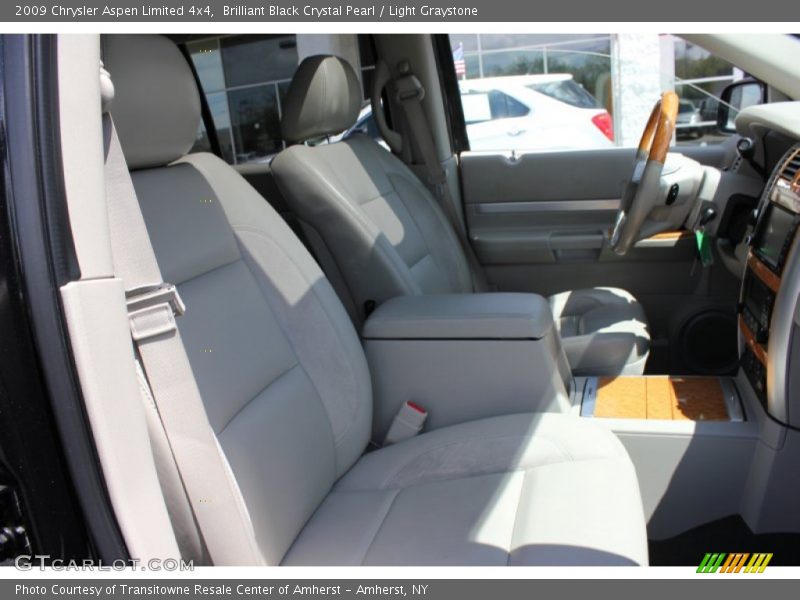 Brilliant Black Crystal Pearl / Light Graystone 2009 Chrysler Aspen Limited 4x4