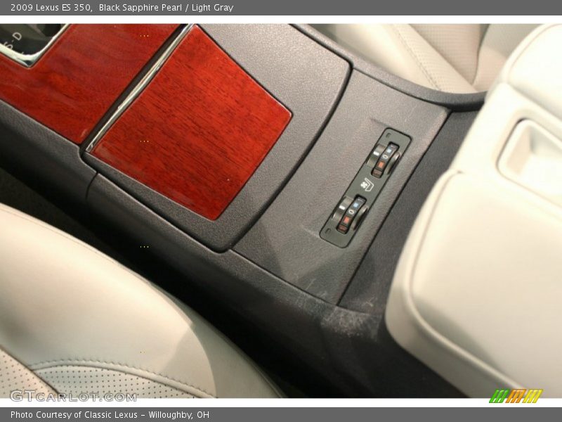 Black Sapphire Pearl / Light Gray 2009 Lexus ES 350