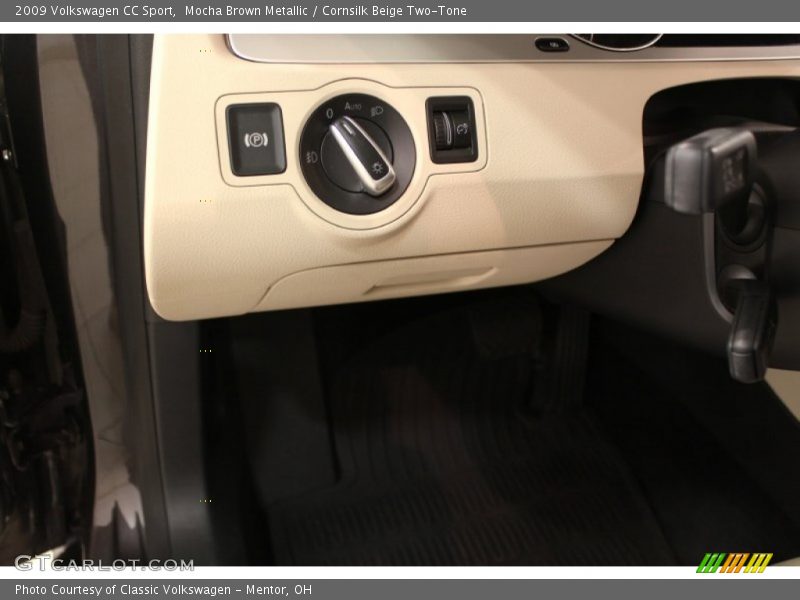 Mocha Brown Metallic / Cornsilk Beige Two-Tone 2009 Volkswagen CC Sport