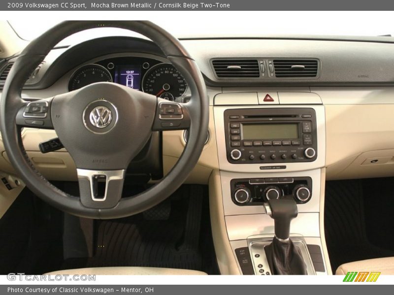 Mocha Brown Metallic / Cornsilk Beige Two-Tone 2009 Volkswagen CC Sport