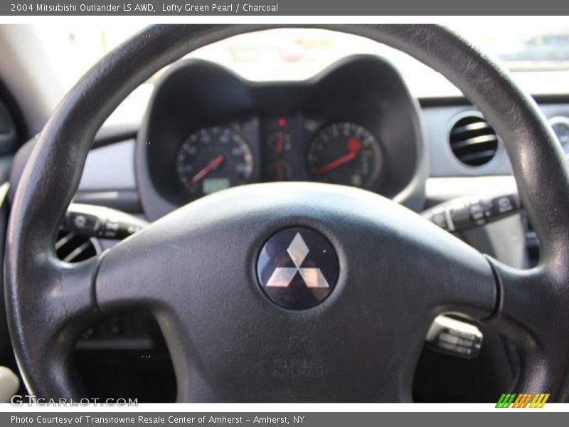 Lofty Green Pearl / Charcoal 2004 Mitsubishi Outlander LS AWD