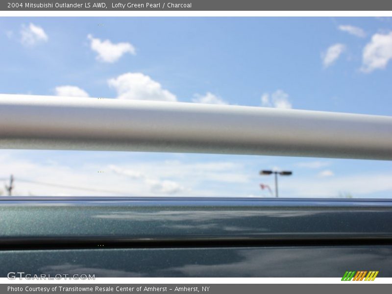 Lofty Green Pearl / Charcoal 2004 Mitsubishi Outlander LS AWD