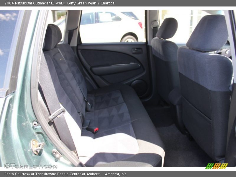Lofty Green Pearl / Charcoal 2004 Mitsubishi Outlander LS AWD