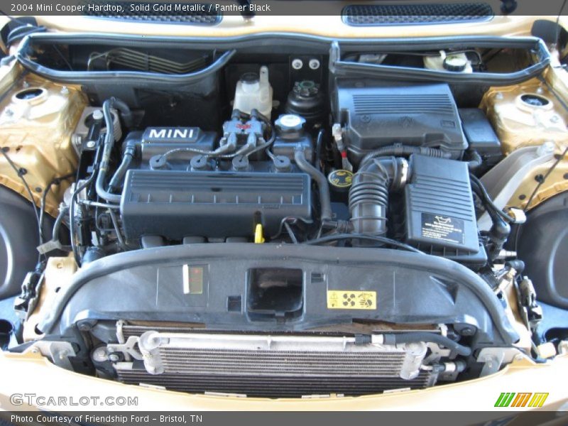 Solid Gold Metallic / Panther Black 2004 Mini Cooper Hardtop