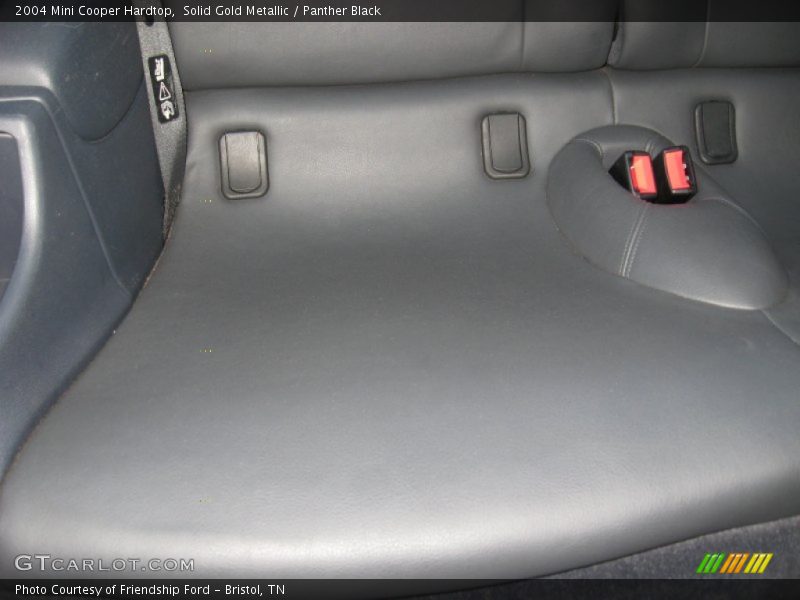 Solid Gold Metallic / Panther Black 2004 Mini Cooper Hardtop