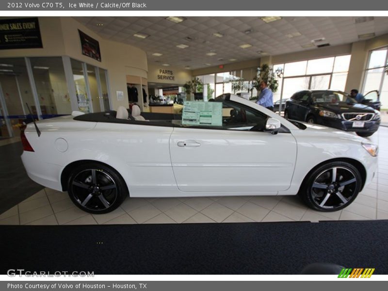 Ice White / Calcite/Off Black 2012 Volvo C70 T5