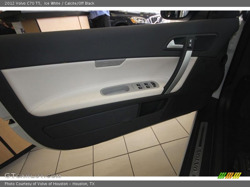 Door Panel of 2012 C70 T5