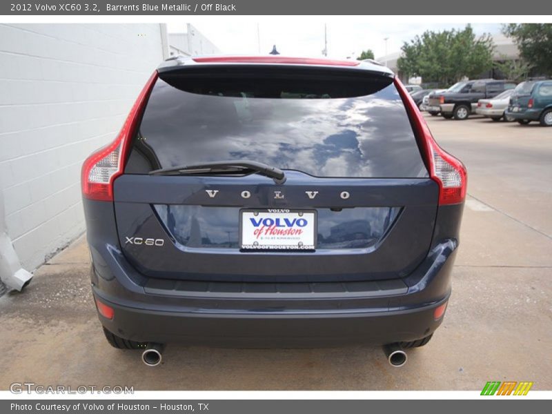 Barrents Blue Metallic / Off Black 2012 Volvo XC60 3.2