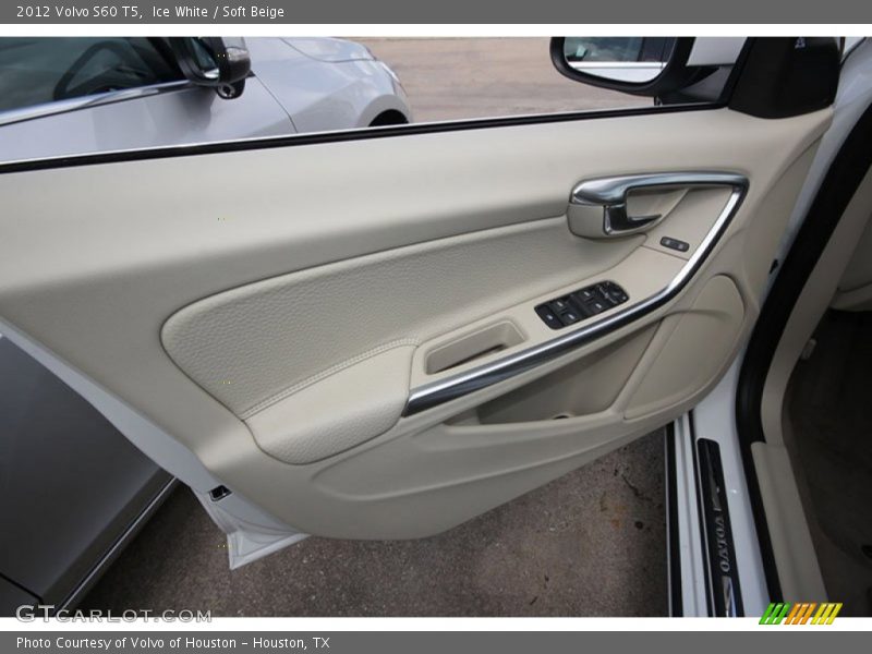 Ice White / Soft Beige 2012 Volvo S60 T5