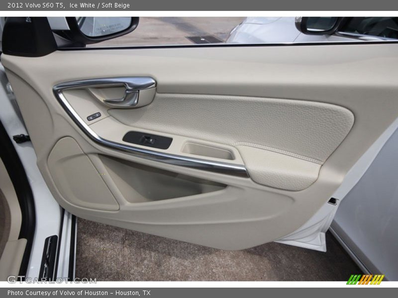 Ice White / Soft Beige 2012 Volvo S60 T5