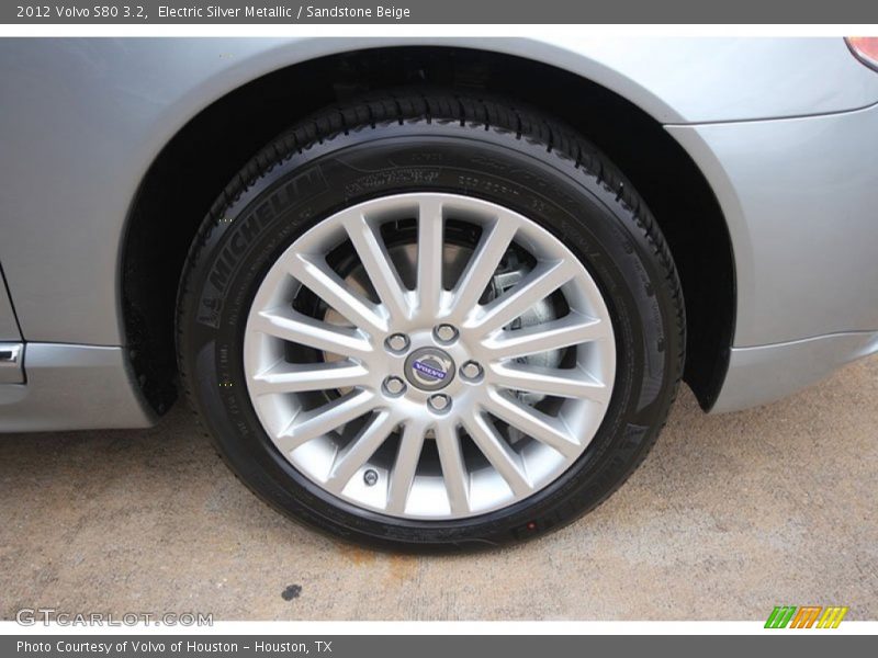 Electric Silver Metallic / Sandstone Beige 2012 Volvo S80 3.2