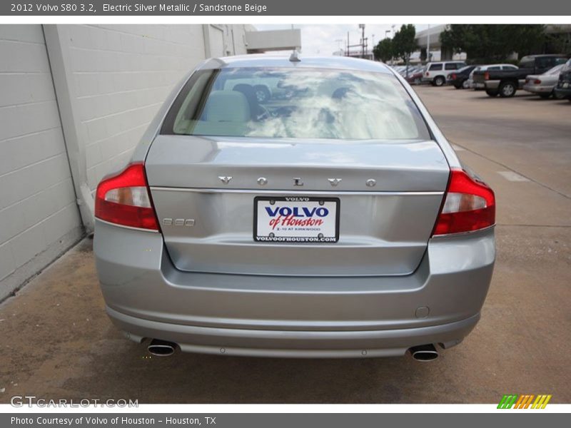 Electric Silver Metallic / Sandstone Beige 2012 Volvo S80 3.2