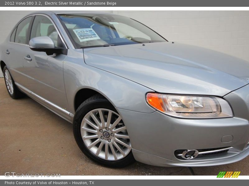 Electric Silver Metallic / Sandstone Beige 2012 Volvo S80 3.2