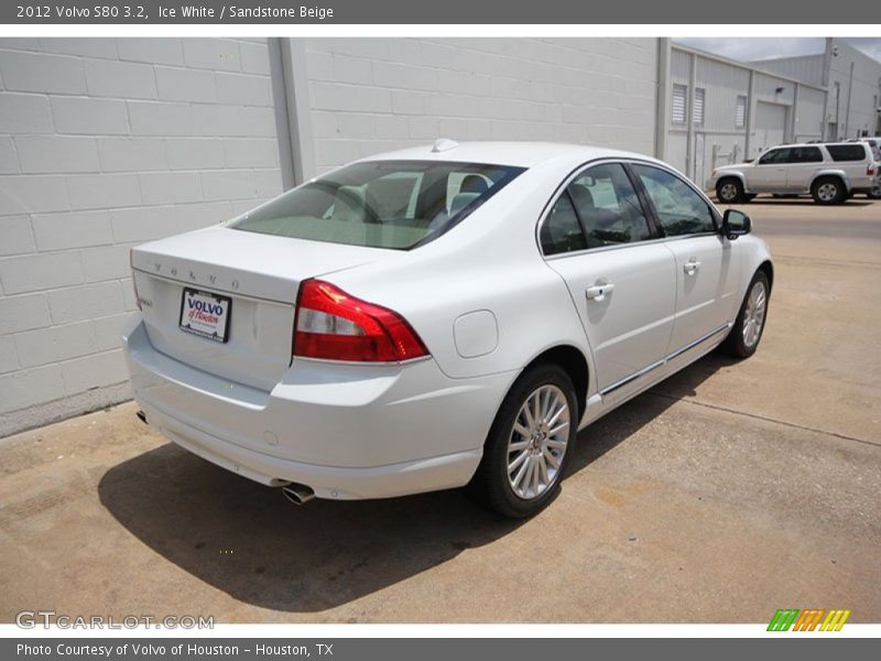 Ice White / Sandstone Beige 2012 Volvo S80 3.2