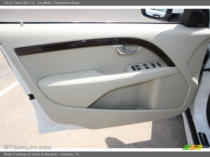 Ice White / Sandstone Beige 2012 Volvo S80 3.2