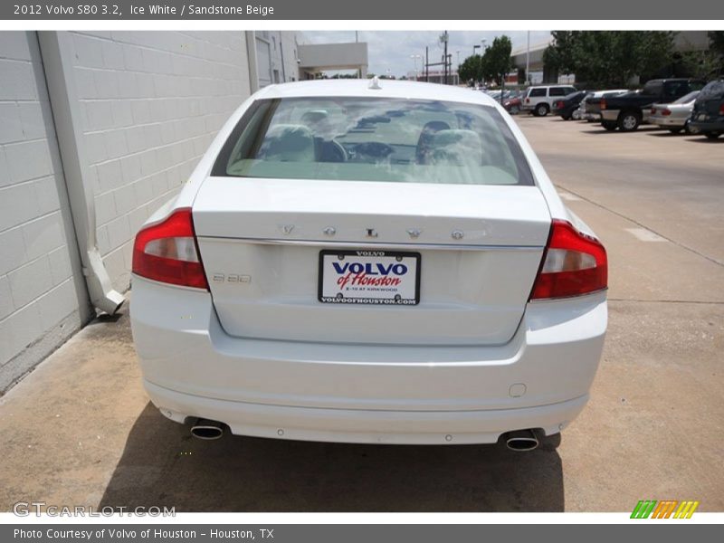Ice White / Sandstone Beige 2012 Volvo S80 3.2