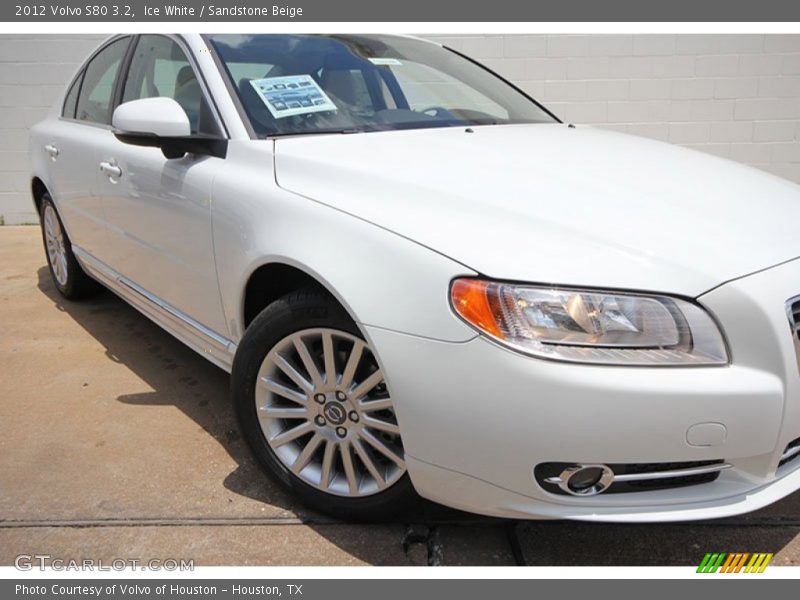 Ice White / Sandstone Beige 2012 Volvo S80 3.2