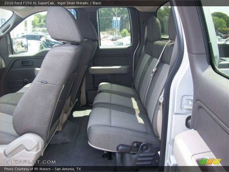 Ingot Silver Metallic / Black 2010 Ford F150 XL SuperCab