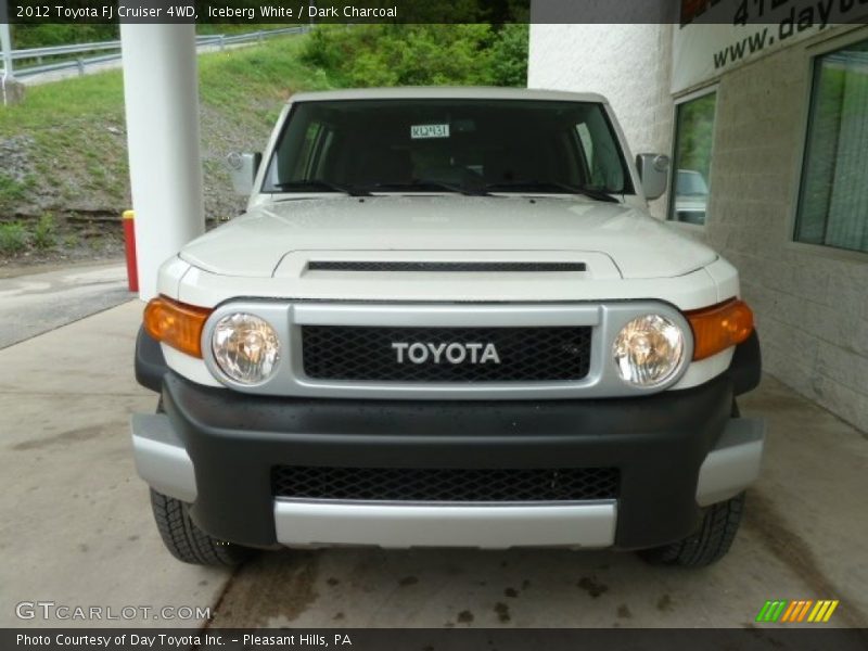 Iceberg White / Dark Charcoal 2012 Toyota FJ Cruiser 4WD