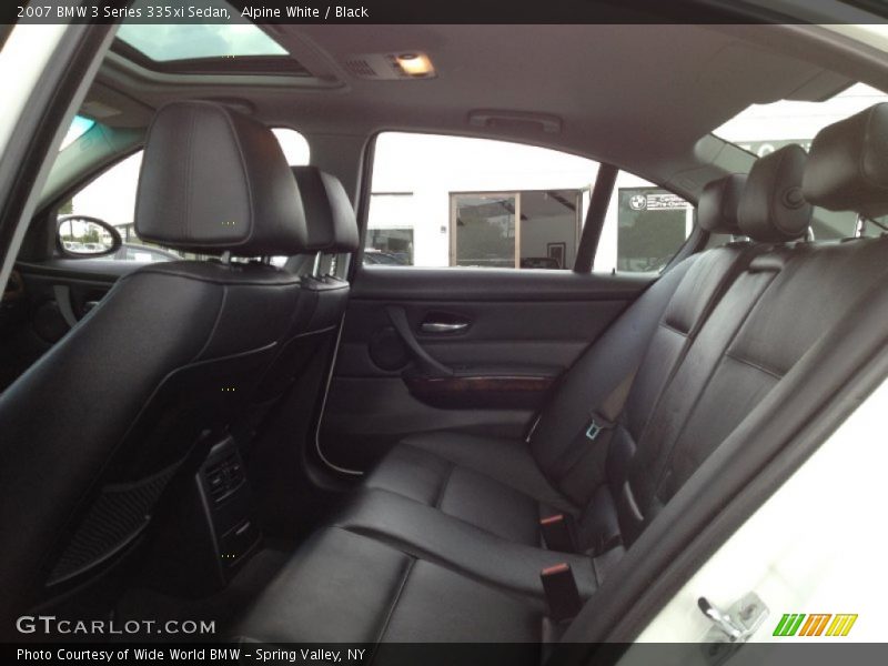 Alpine White / Black 2007 BMW 3 Series 335xi Sedan