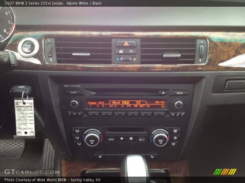 Alpine White / Black 2007 BMW 3 Series 335xi Sedan