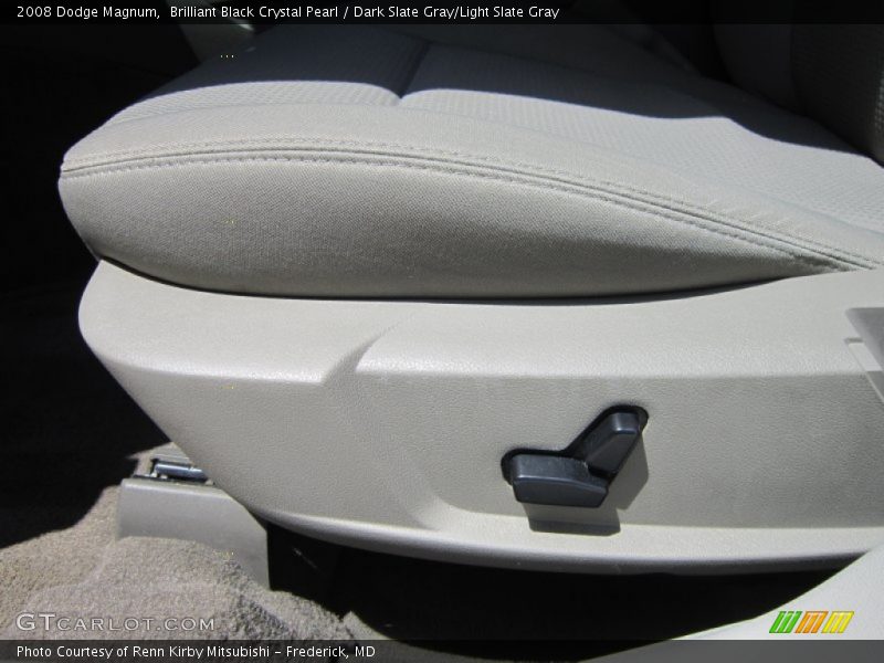 Brilliant Black Crystal Pearl / Dark Slate Gray/Light Slate Gray 2008 Dodge Magnum