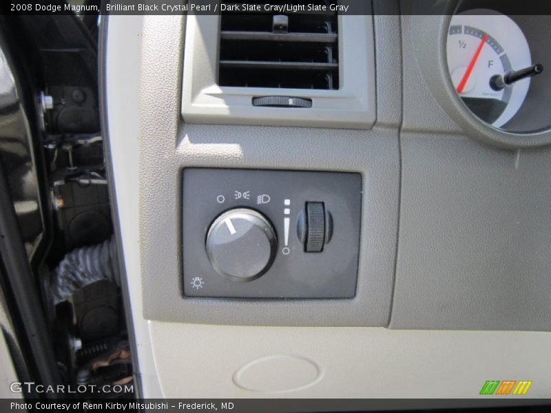 Brilliant Black Crystal Pearl / Dark Slate Gray/Light Slate Gray 2008 Dodge Magnum